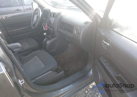 2016 Jeep Patriot Sport из США, поврежденный, VIN 1C4NJPBA7GD812142